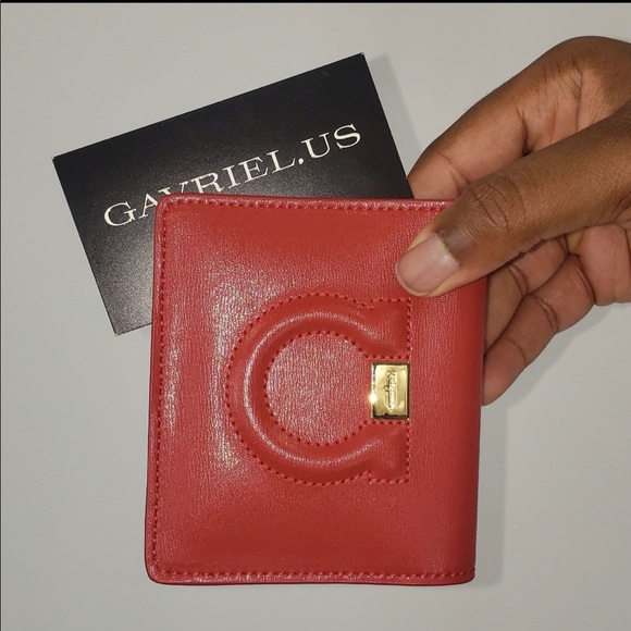 Salvatore Ferragamo Gancini French Wallet in Red - Picture 2 of 5